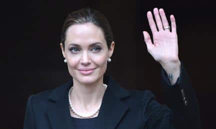 Angelina Jolie Jej Sposób Na Raka Piersi